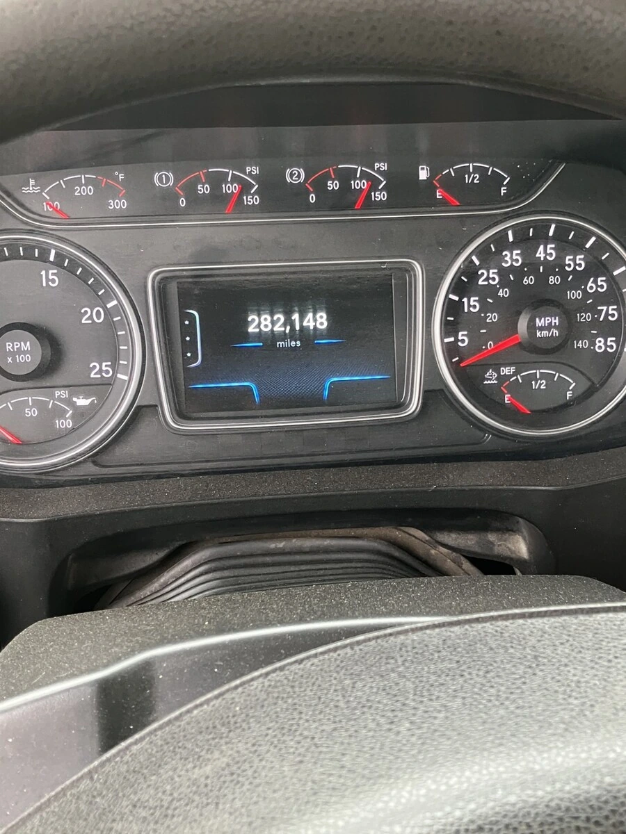 2019 International LT in Scranton, PA — photo 4
