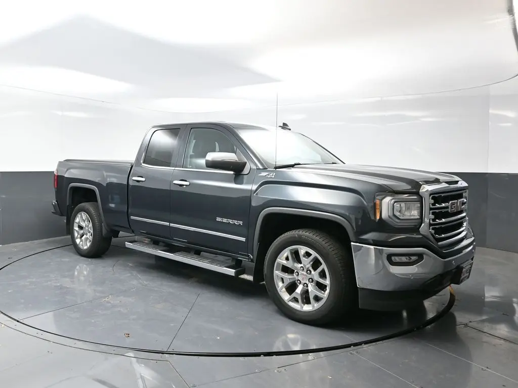 2017 Gmc Sierra 1500 SLT photo 3