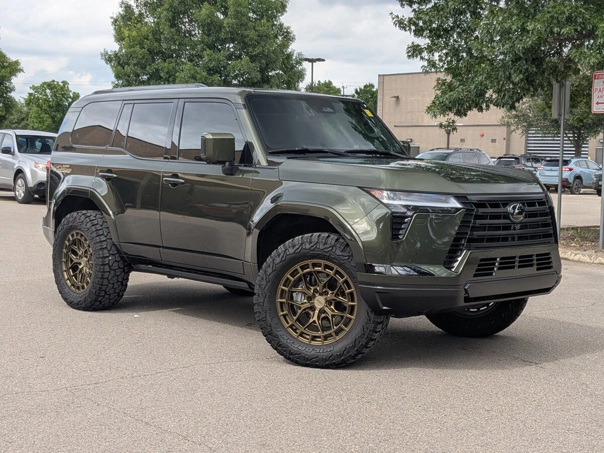 2025 Lexus GX 460 550 Luxury's photo
