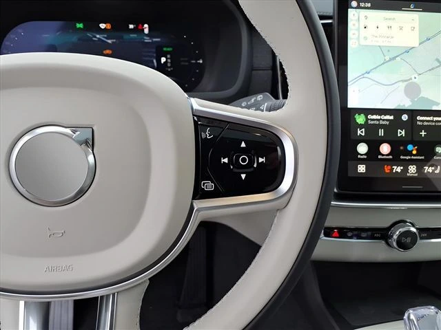 2026 Volvo - image 17