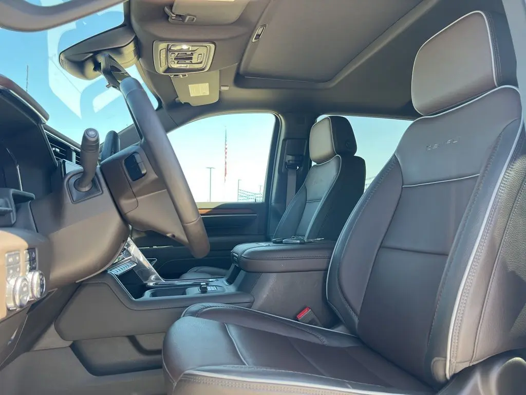 2025 Gmc Sierra HD Denali photo 17