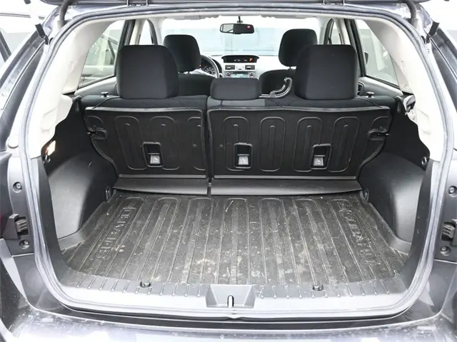 2016 Subaru Impreza 2.0i photo 25