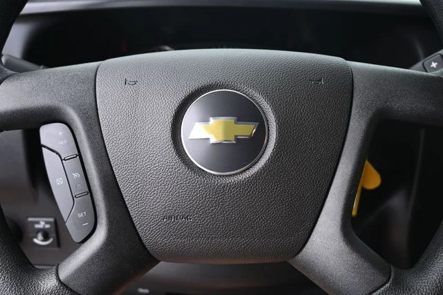 2026 Chevrolet Express Cargo Work Van - Photo 24