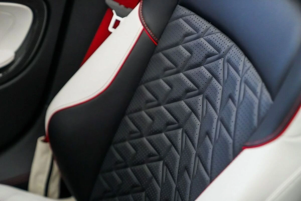 2026 Aston Martin Vanquish Base - Photo 14