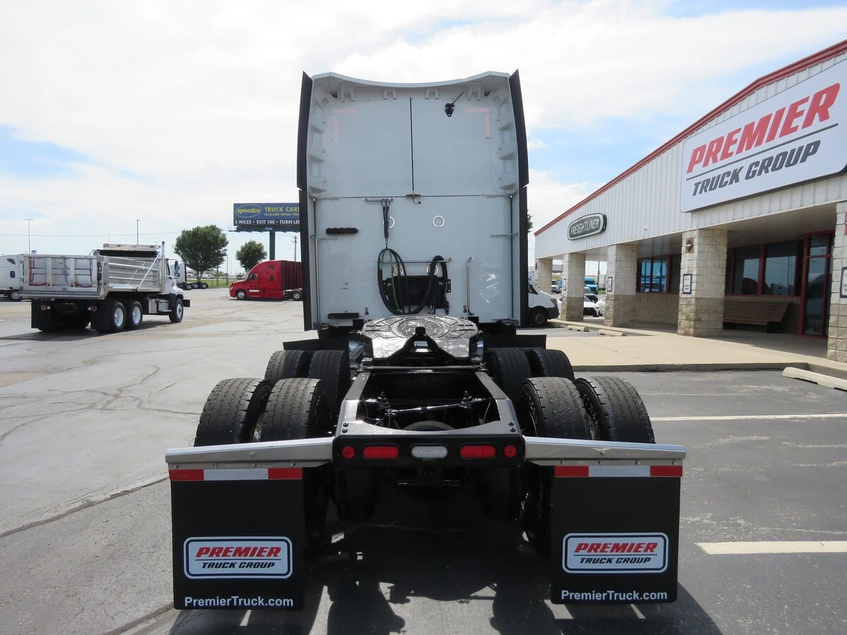 2024 Peterbilt 579 — photo 5