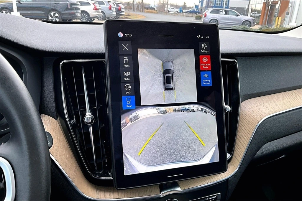 2026 Volvo - image 14