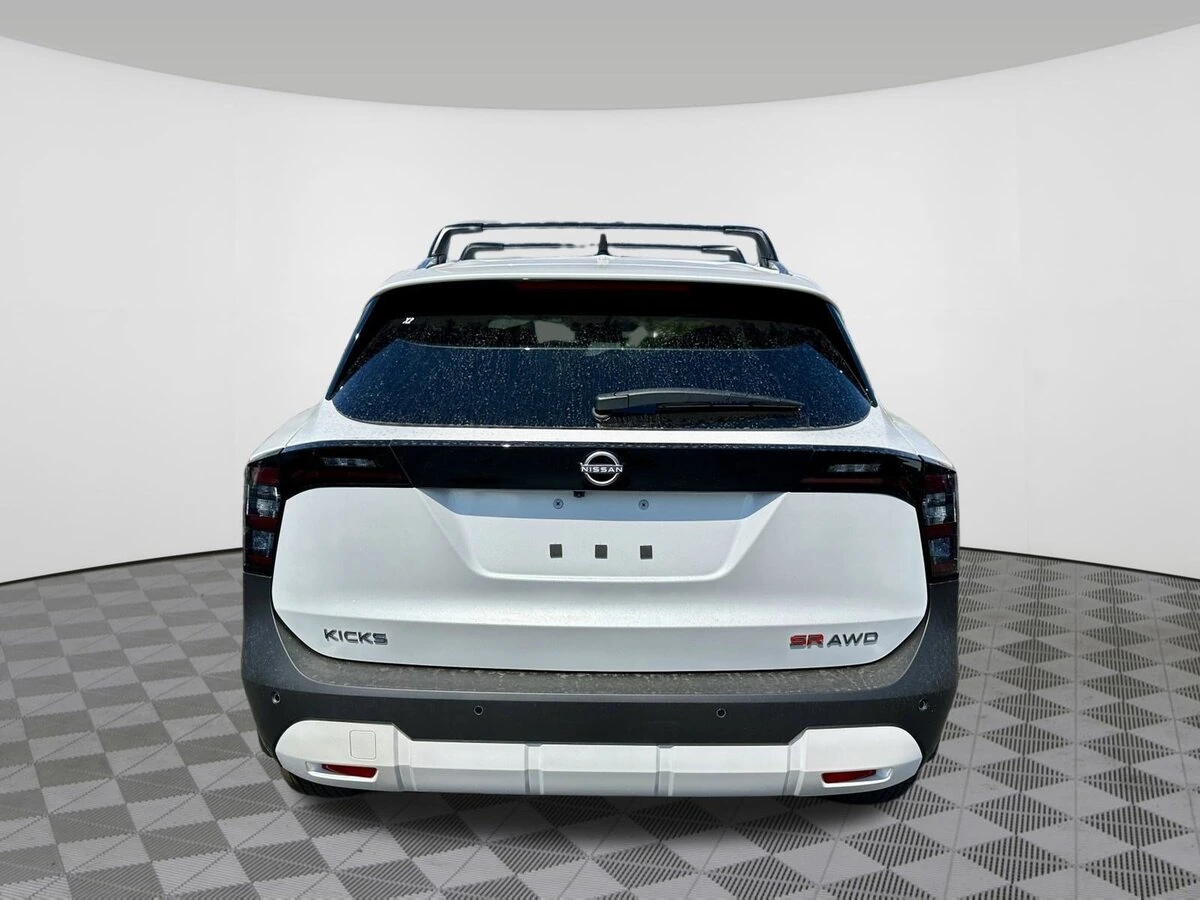 2026 Nissan KICKS SR AWD - Photo 7