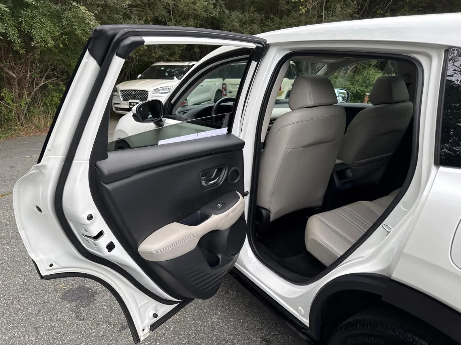 2023 Honda HR-V EX-L photo 28