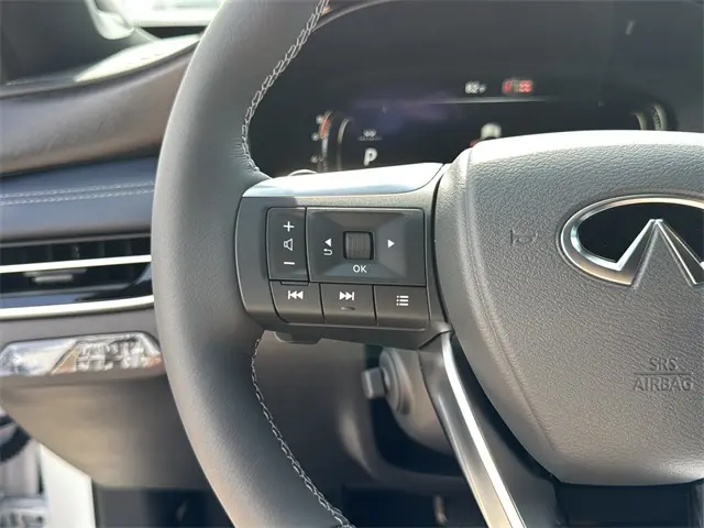 2026 Infiniti QX60 Luxe photo 16