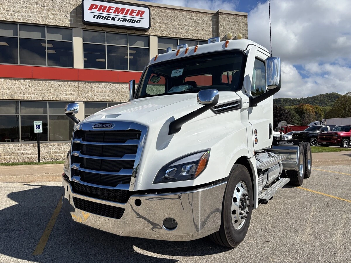 2027 Freightliner Cascadia