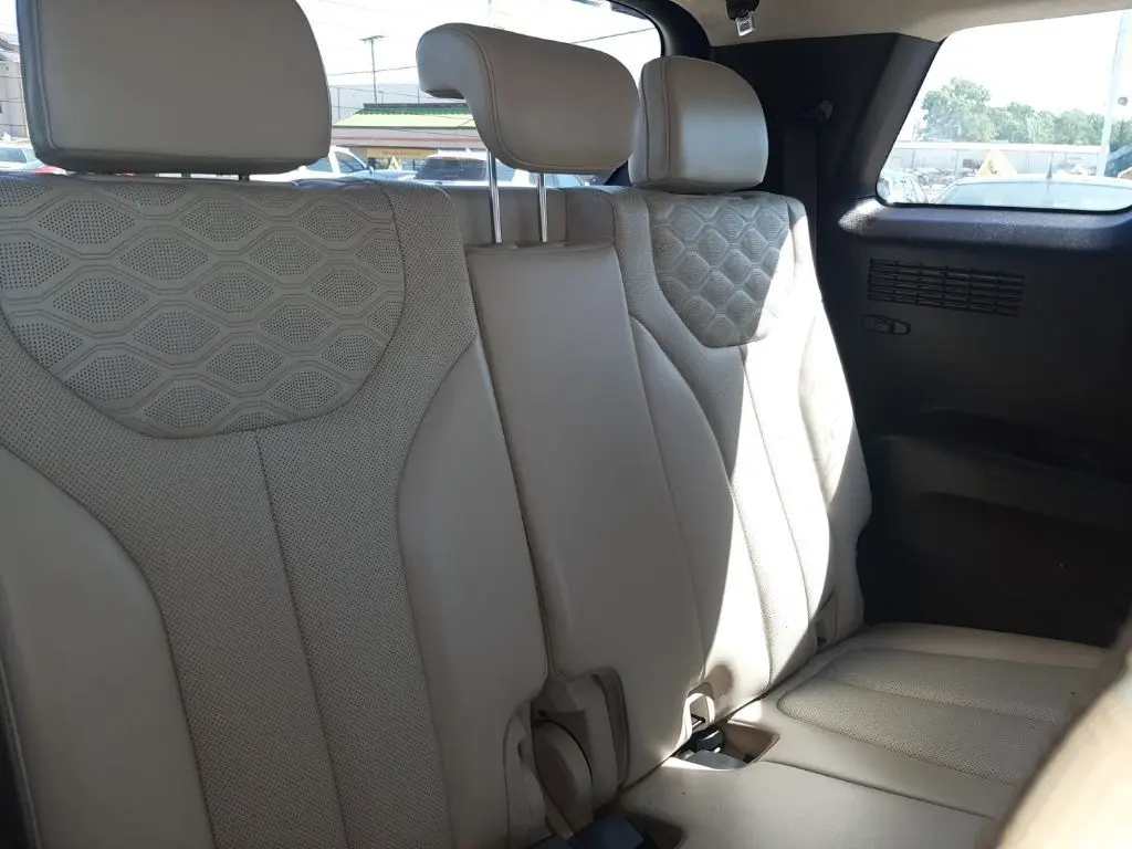 2020 Hyundai Palisade Limited photo 7