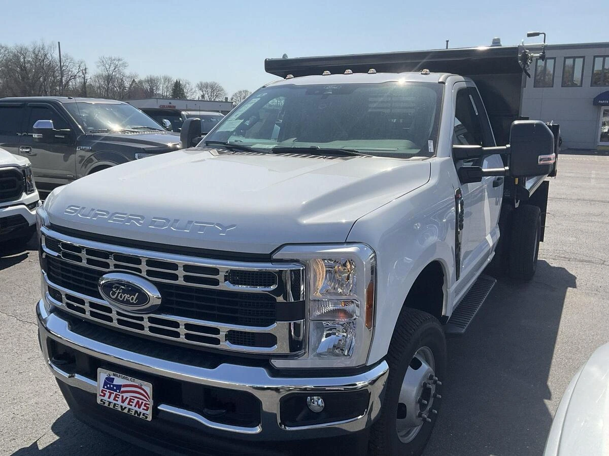 2026 Ford F-350 Super Duty Chassis Cab XL - Photo 7