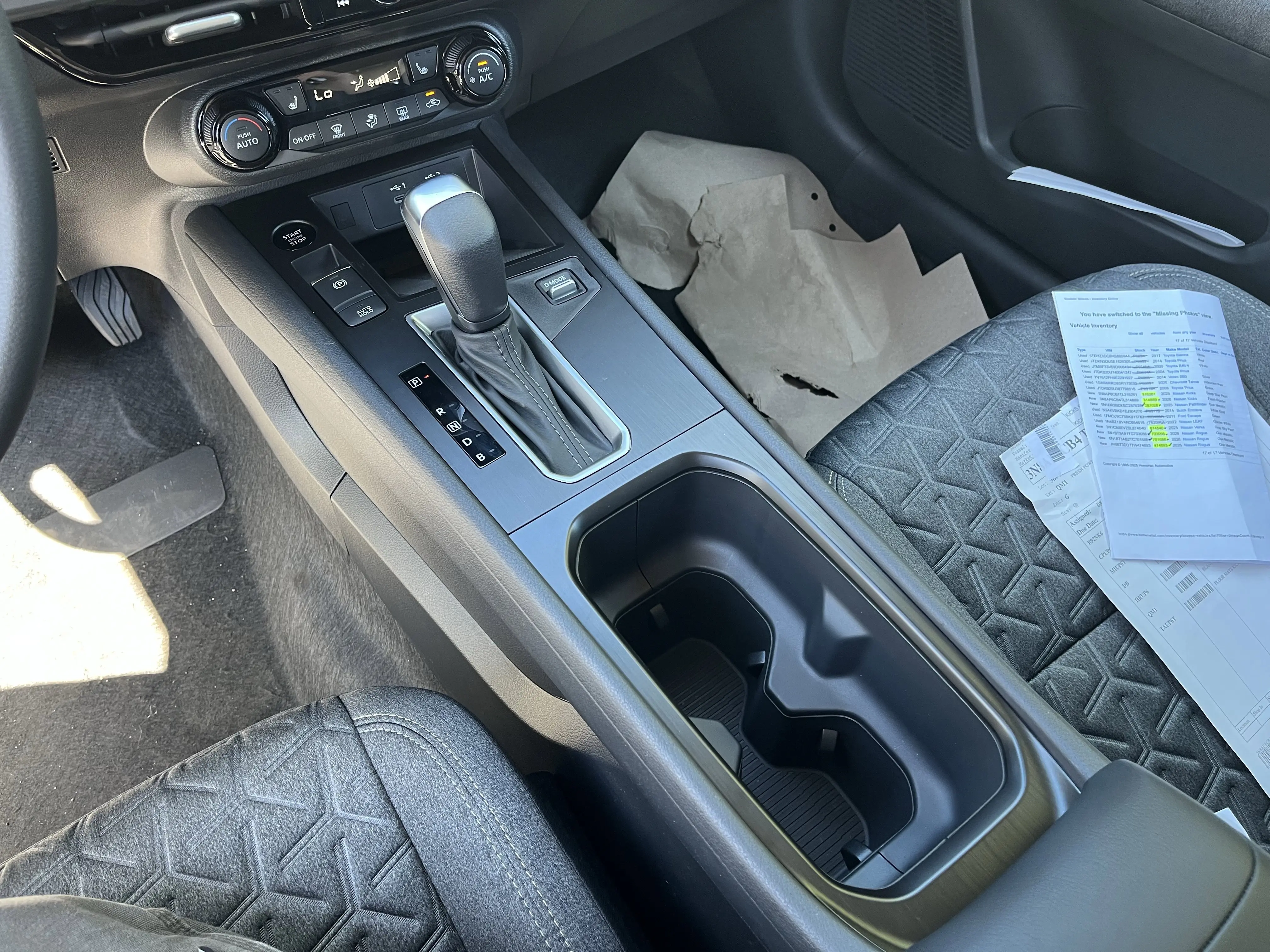 2026 Nissan Kicks SV photo 15