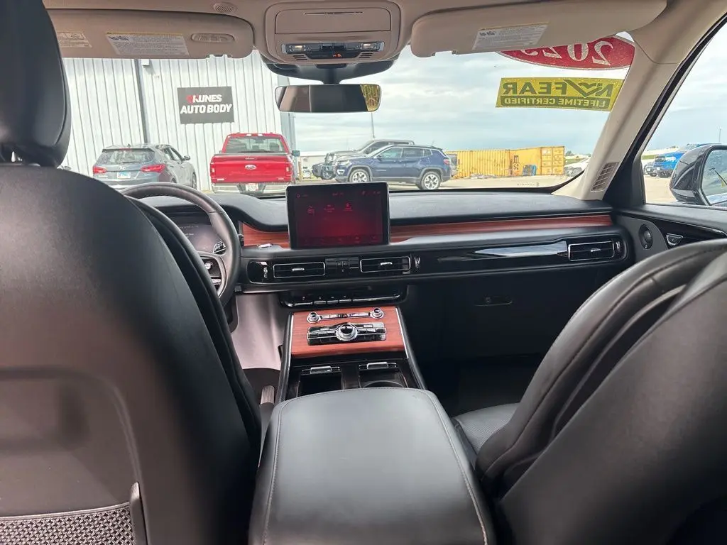 2023 Lincoln Aviator Reserve photo 35