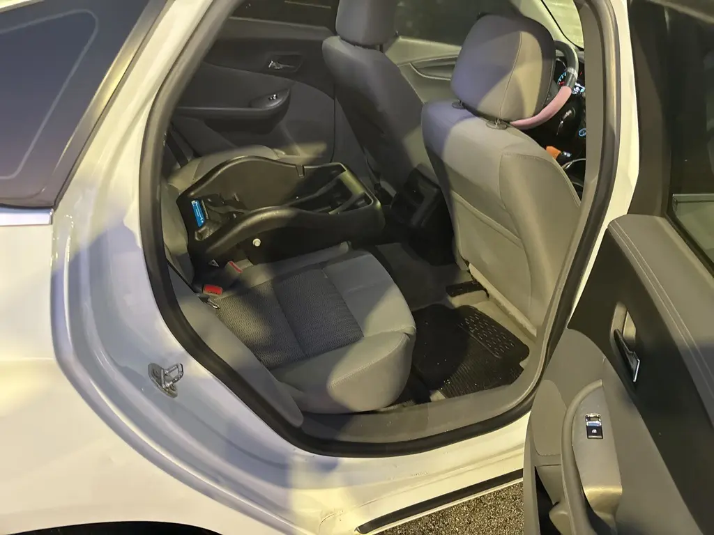 2017 Chevrolet Impala photo 11