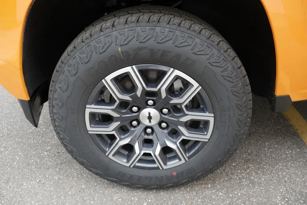 2026 Chevrolet Colorado Z71 photo 31