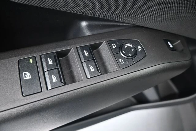 2025 BMW X3 30 - Photo 13