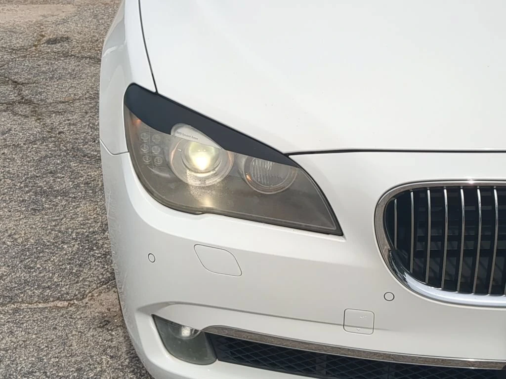 2011 BMW 7 Series 750i - Photo 8