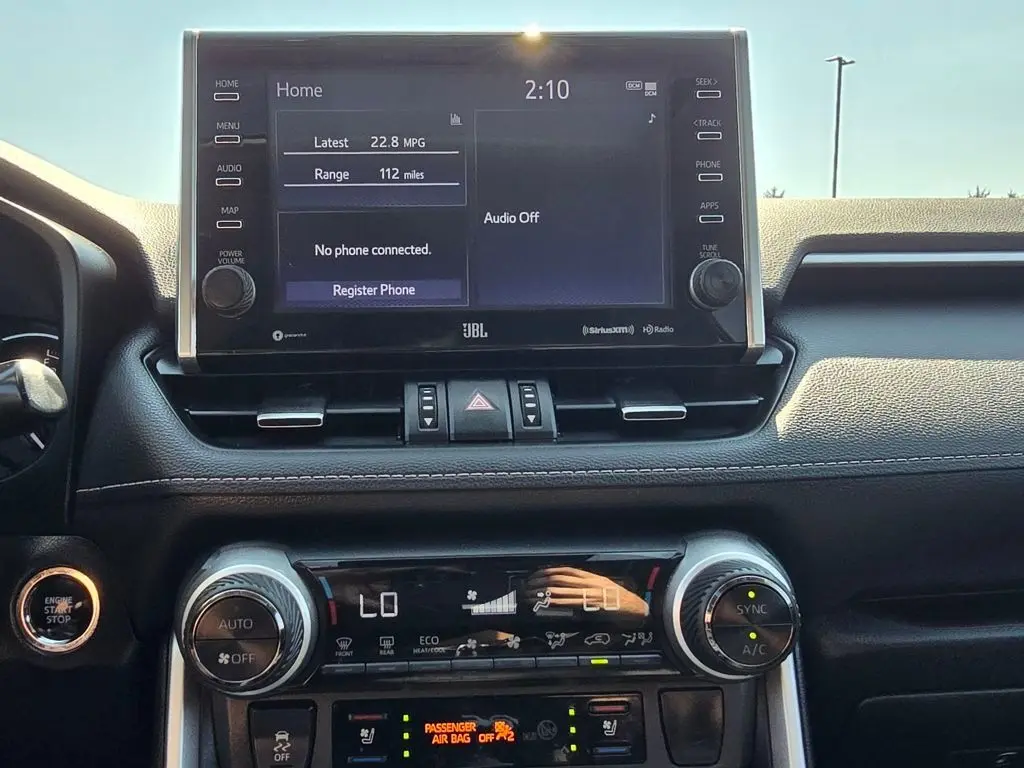 2022 Toyota RAV4 Limited photo 27