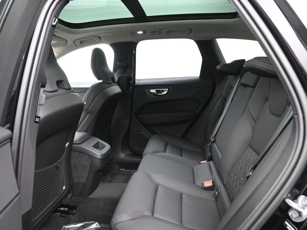 2026 Volvo XC60 Plus - Photo 25