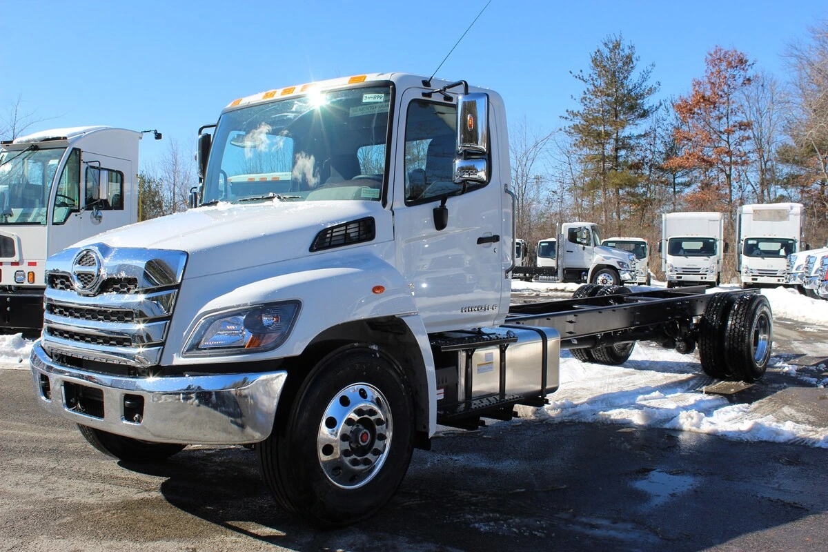 2025 Hino L6 - image 1