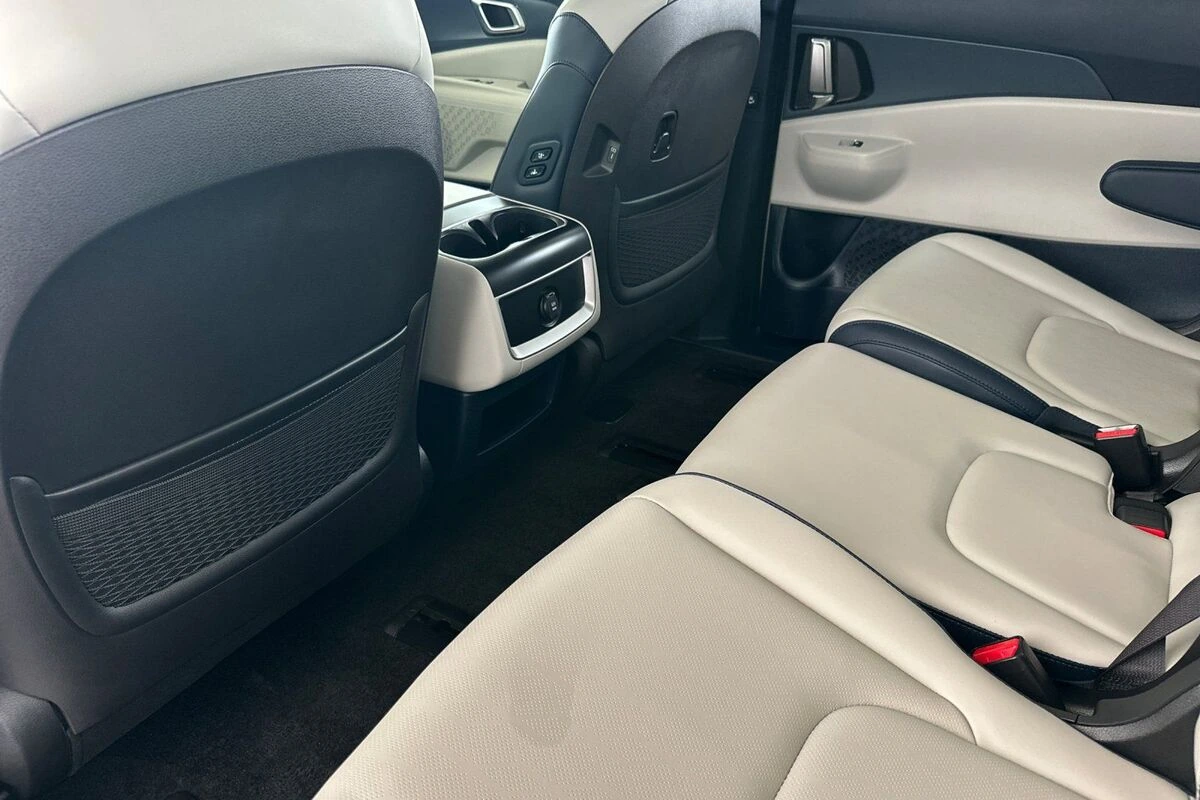 2026 Kia Carnival EX - Photo 12