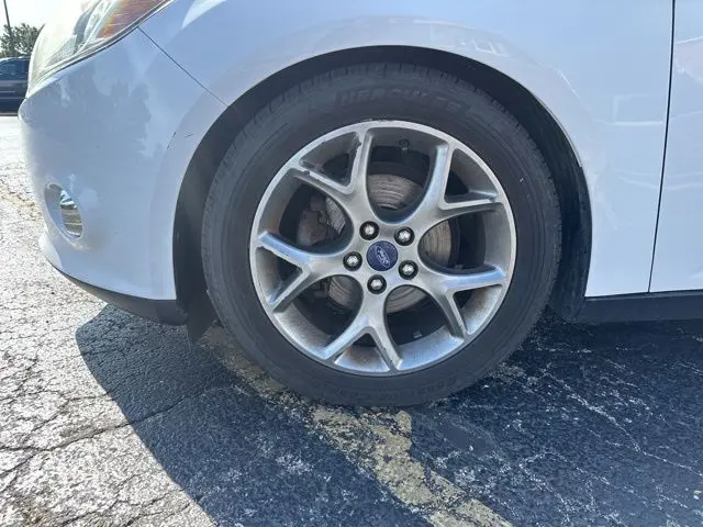 2014 Ford Focus SE photo 11