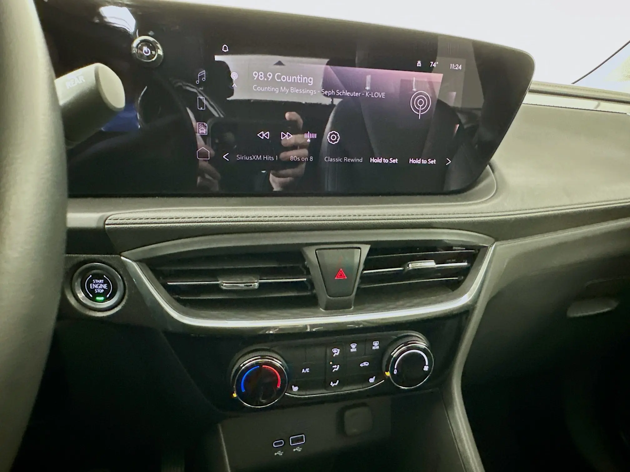 2024 Buick Encore GX Sport Touring photo 26