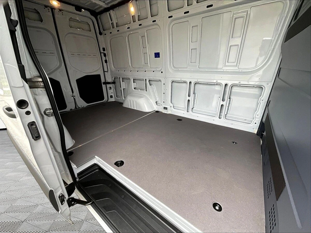 2025 Mercedes-Benz Sprinter Cargo Van Base - Photo 18