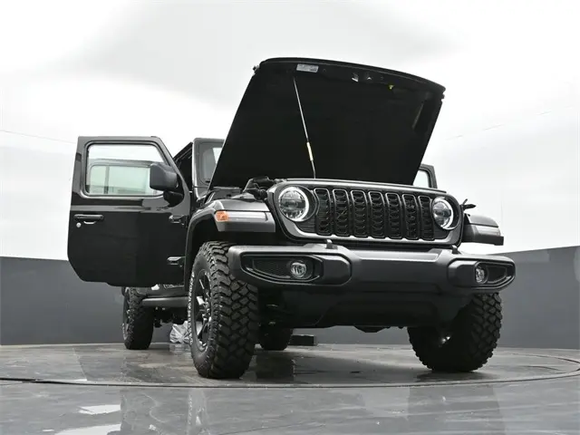 2024 Jeep Gladiator Willys photo 43