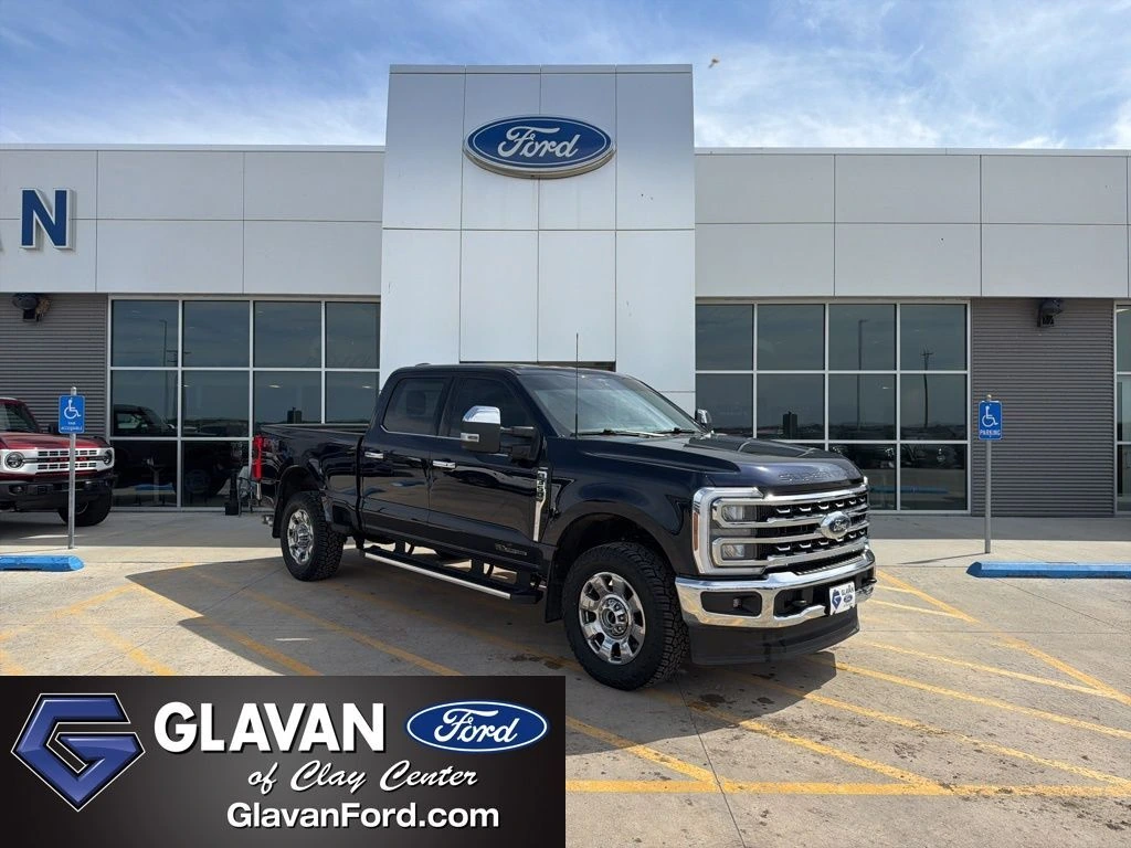 2025 Ford F-350 Lariat 4x4 Crew Cab 6-3/4' Box SRW's photo