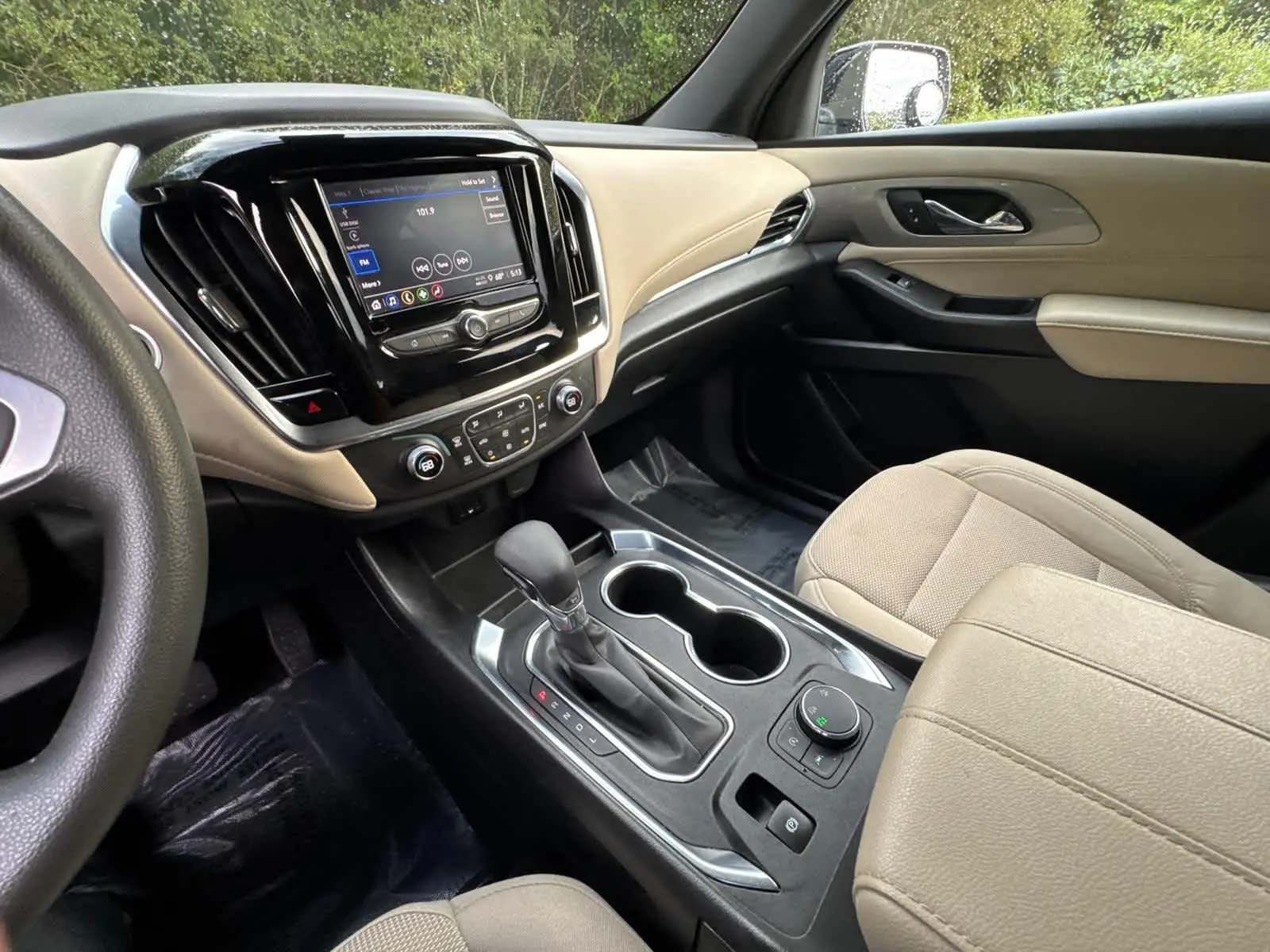 2023 Chevrolet Traverse LS photo 19