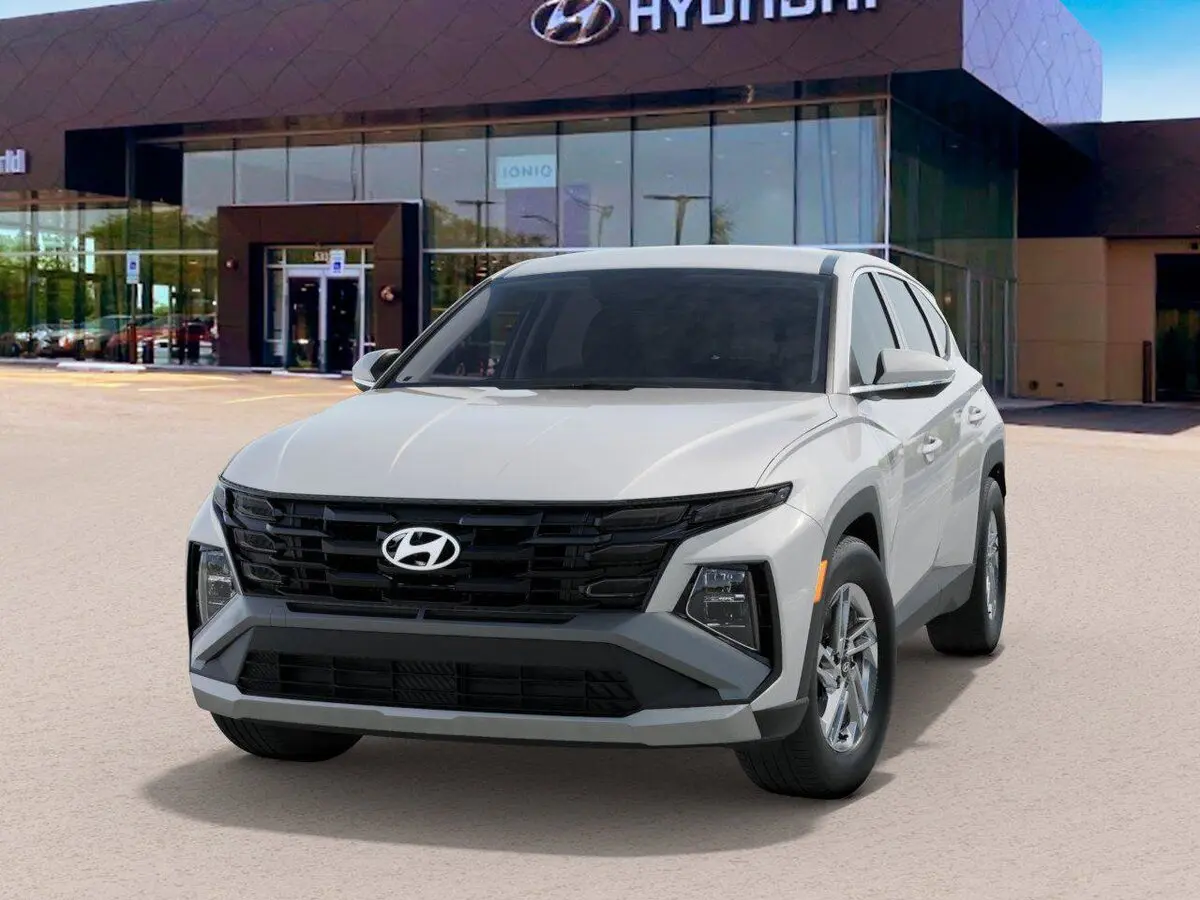 2025 Hyundai Tucson SE's photo