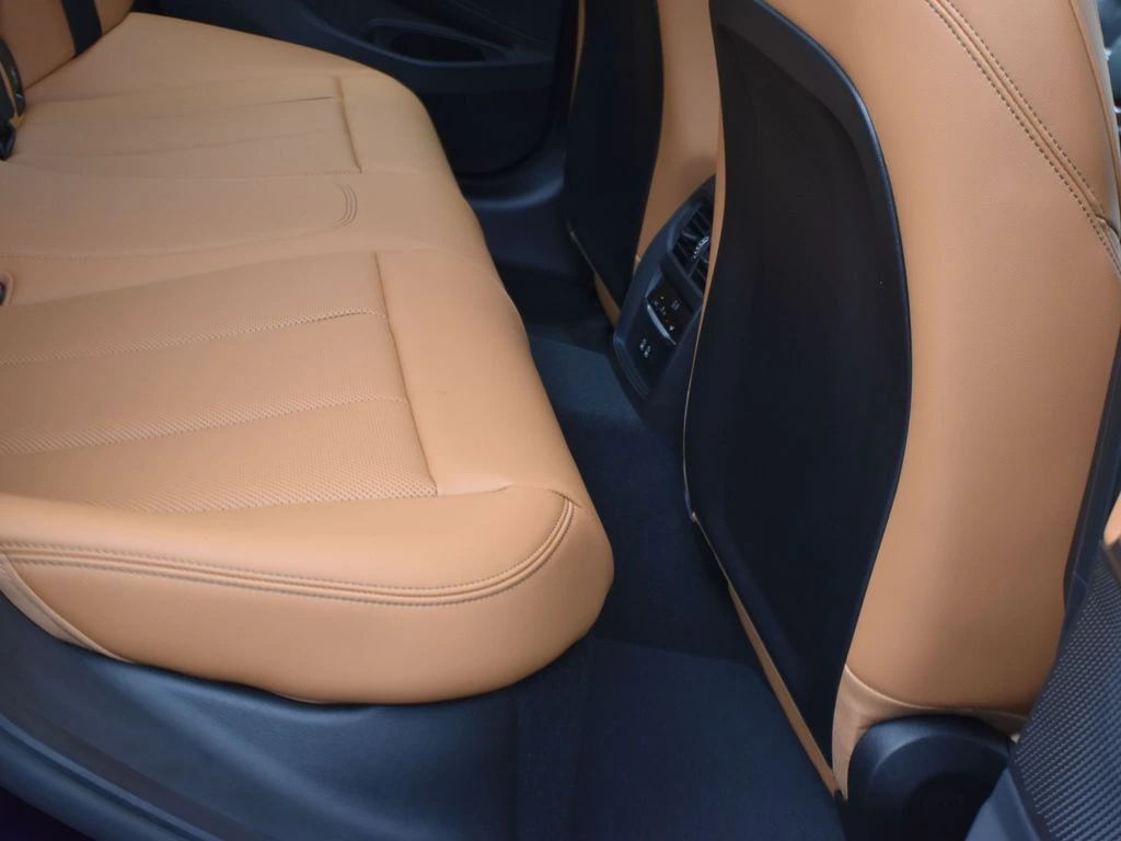 2026 BMW 3 Series 330i - Photo 17