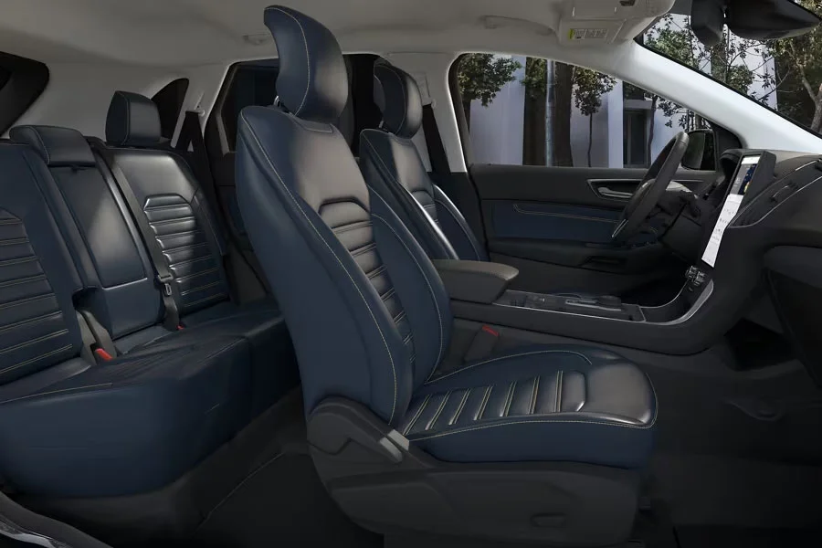 image of full interior of ford edge