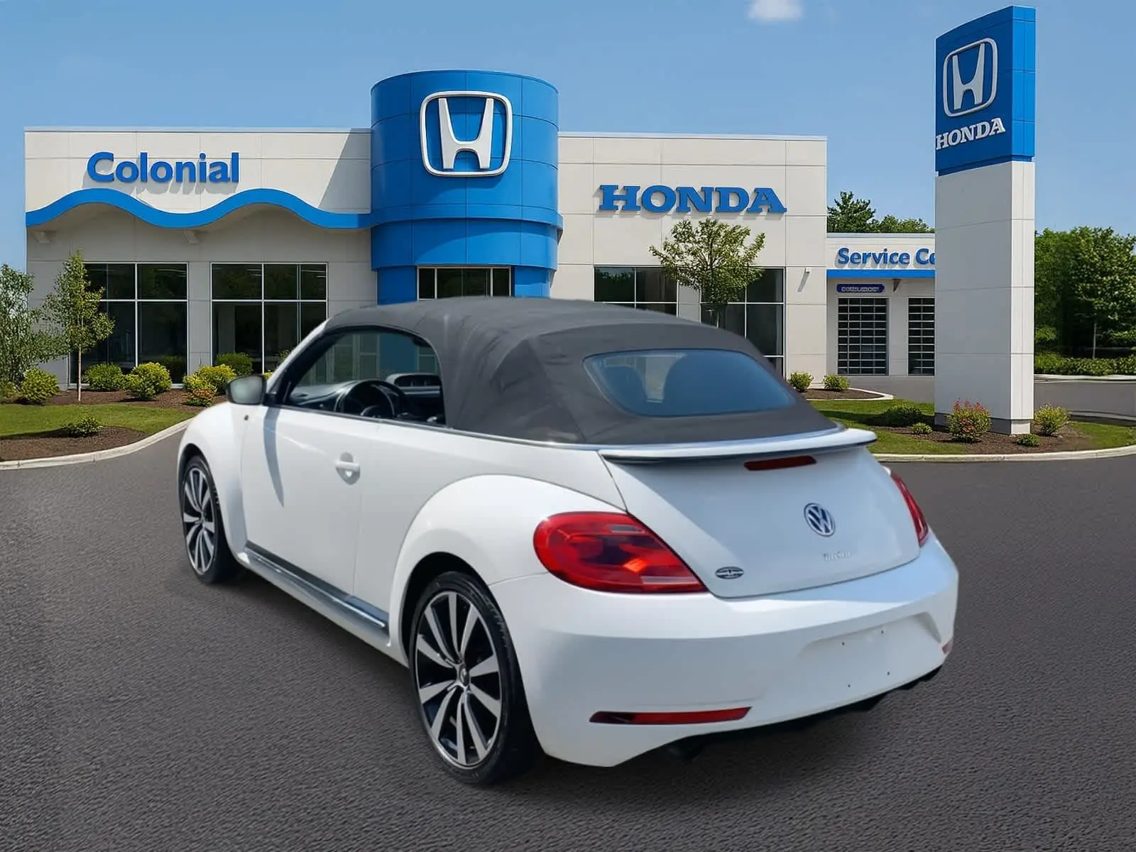 2013 Volkswagen Beetle photo 2