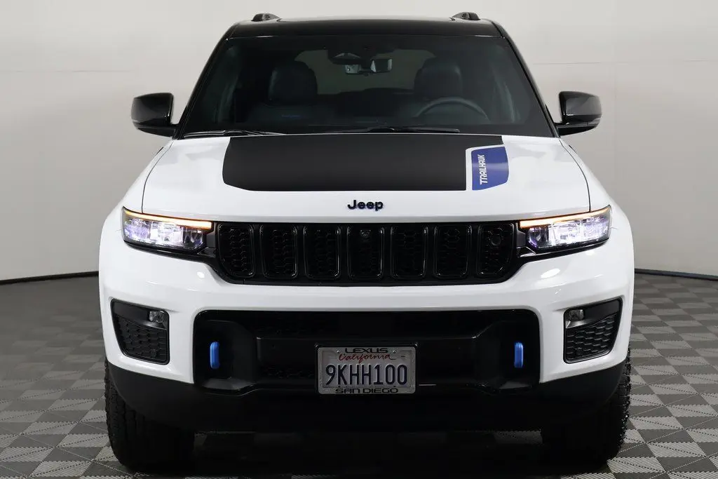 2023 Jeep Grand Cherokee Trailhawk 4xe photo 2