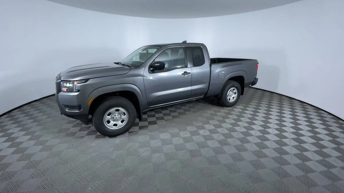 2026 Nissan Frontier S photo 4