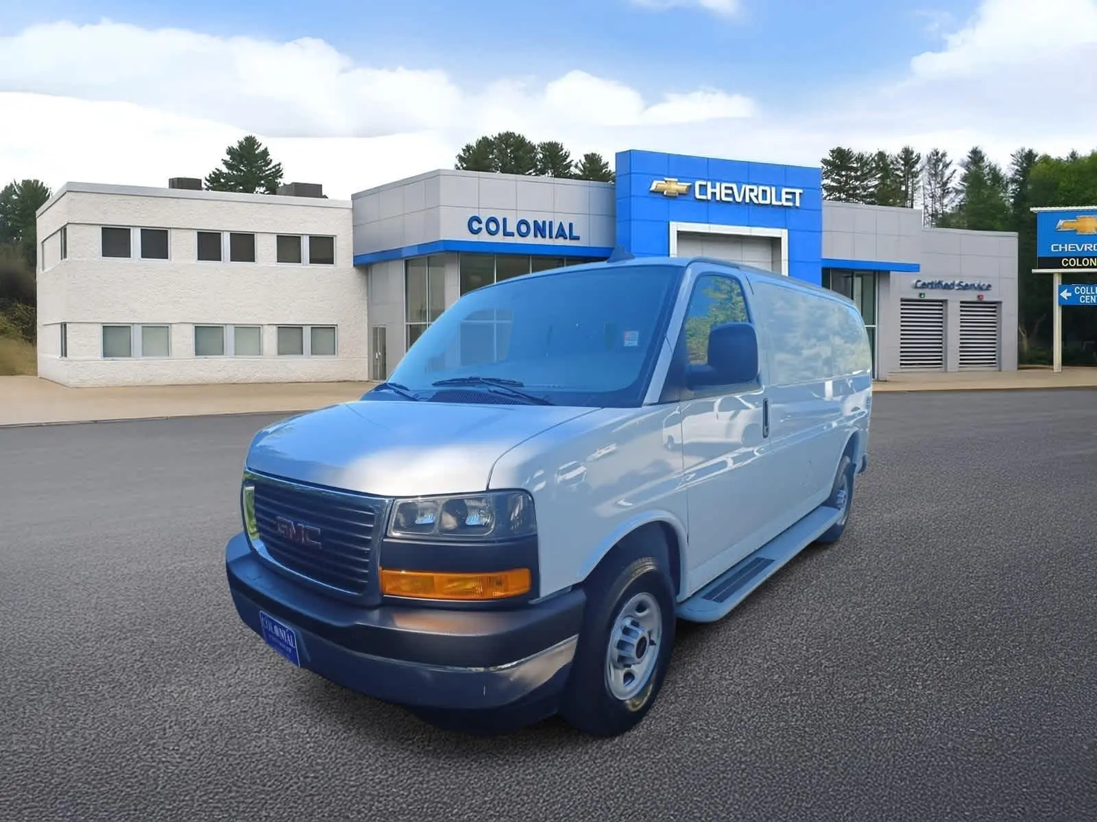 2024 GMC Savana Cargo Work Van's photo