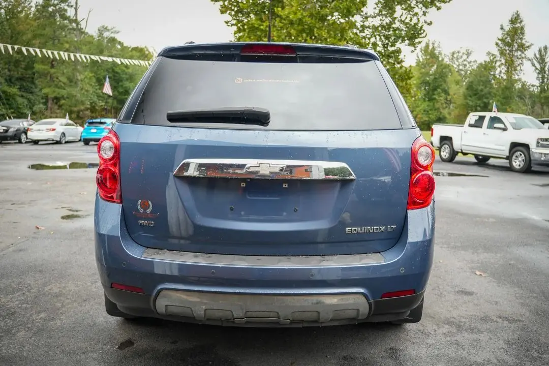 2011 Chevrolet Equinox LT photo 11