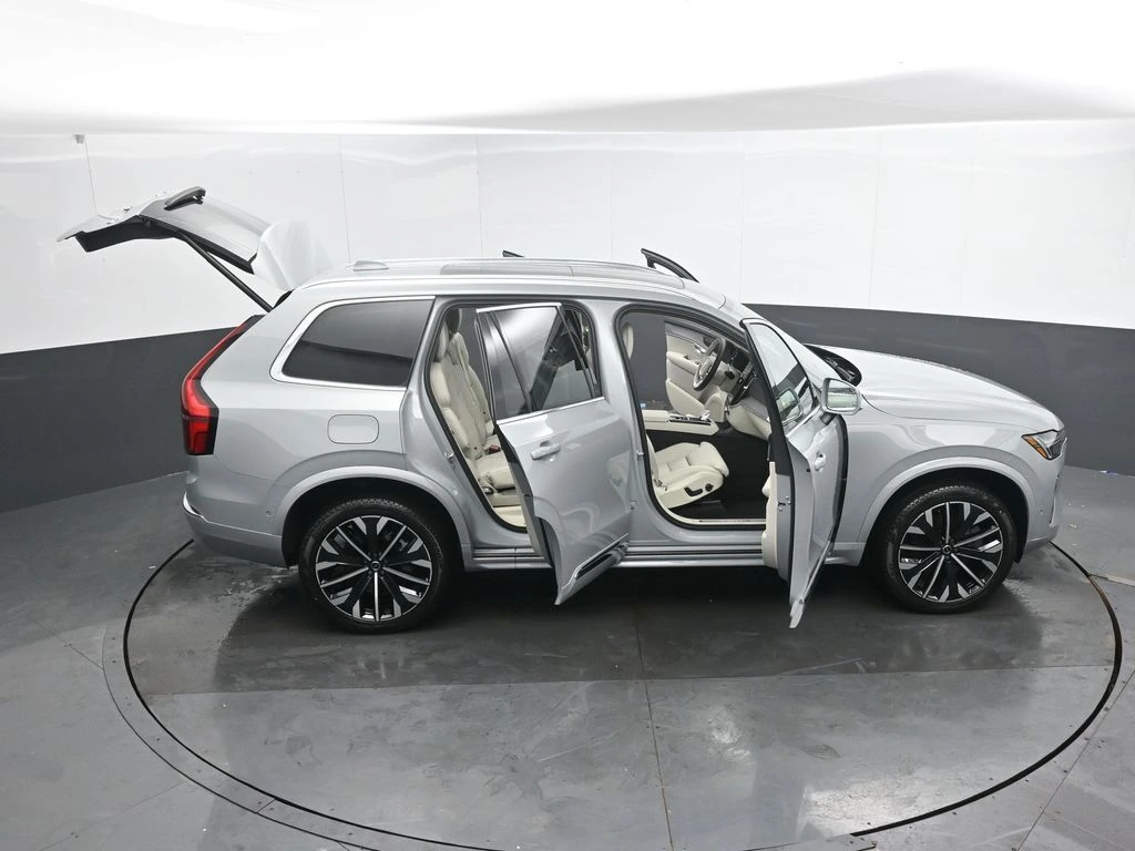 2026 Volvo - image 48