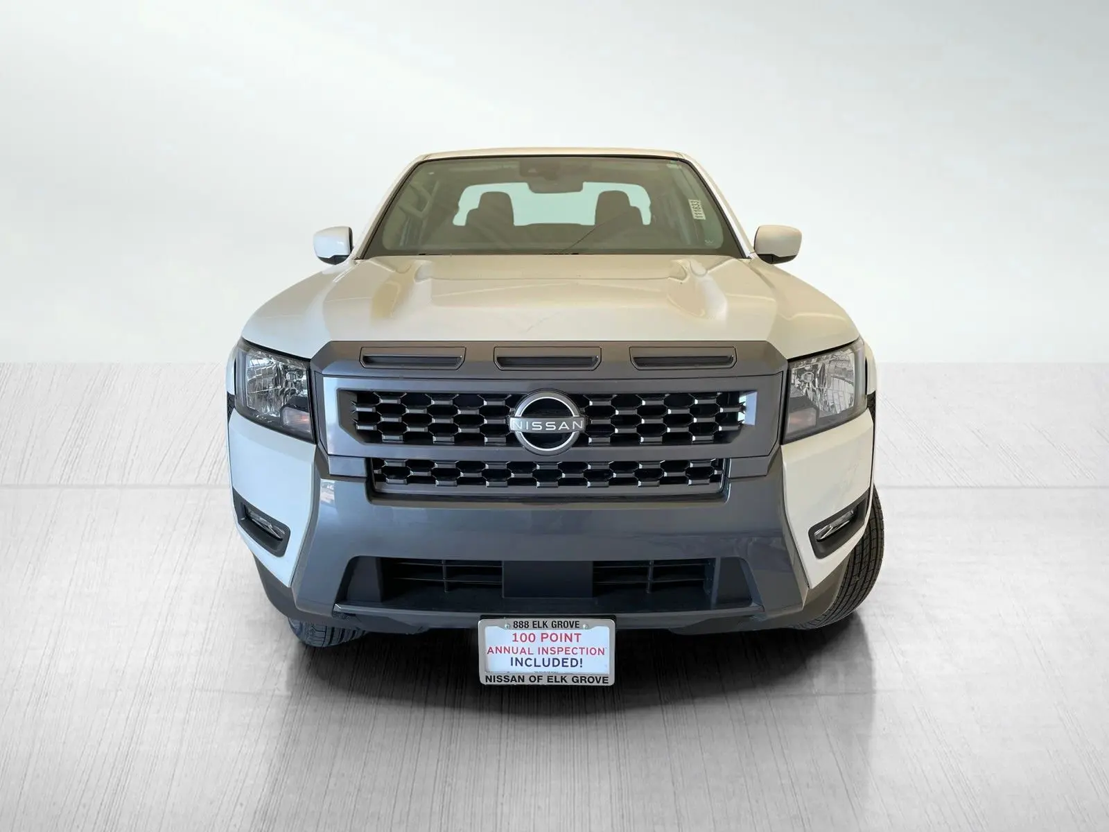 2025 Nissan Frontier Crew Cab SV photo 2