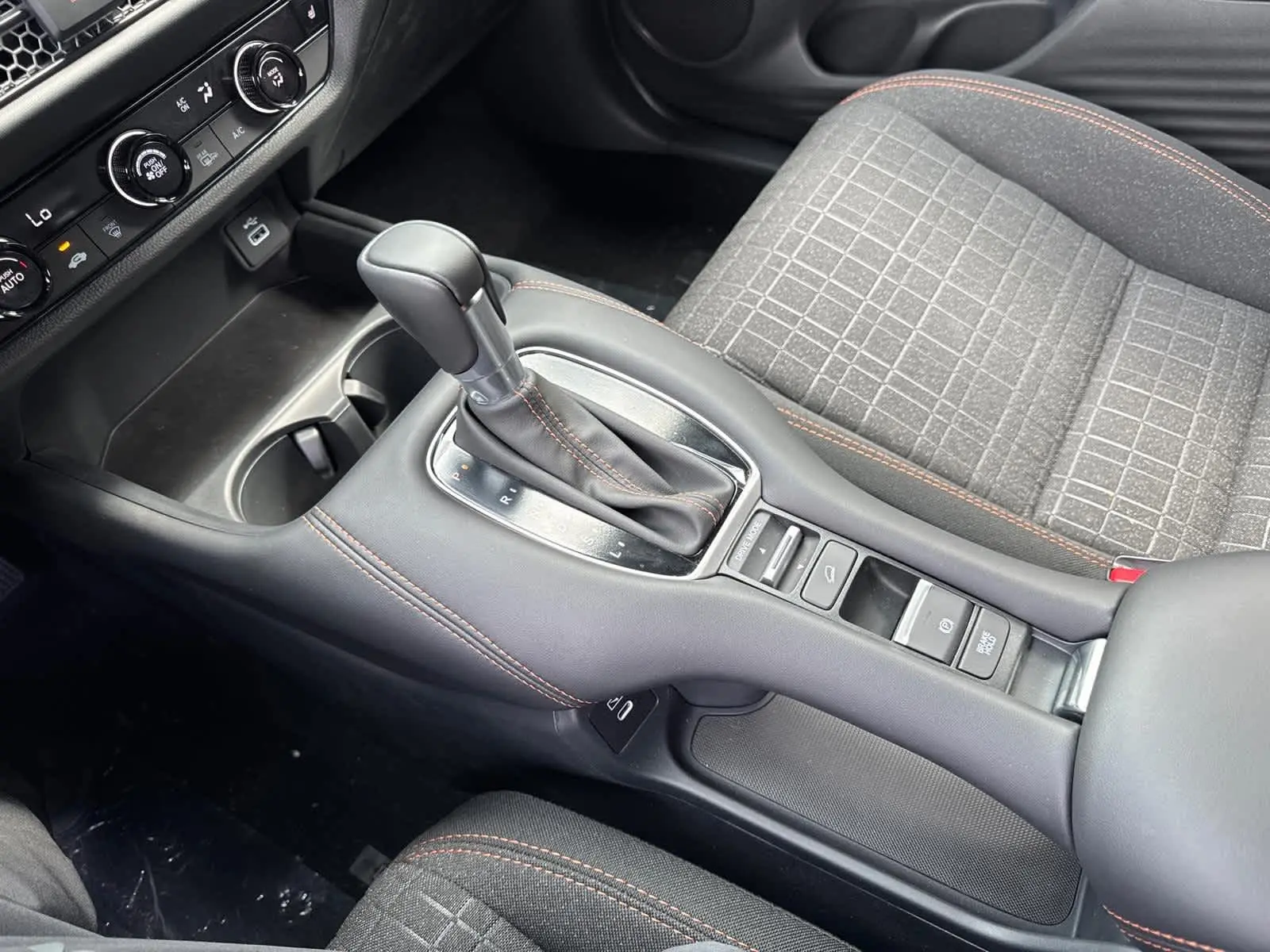 2025 Honda HR-V Sport photo 25