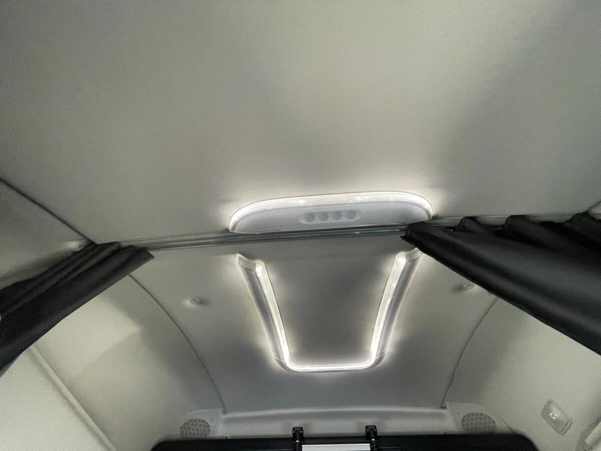 2023 Freightliner Cascadia - image 13