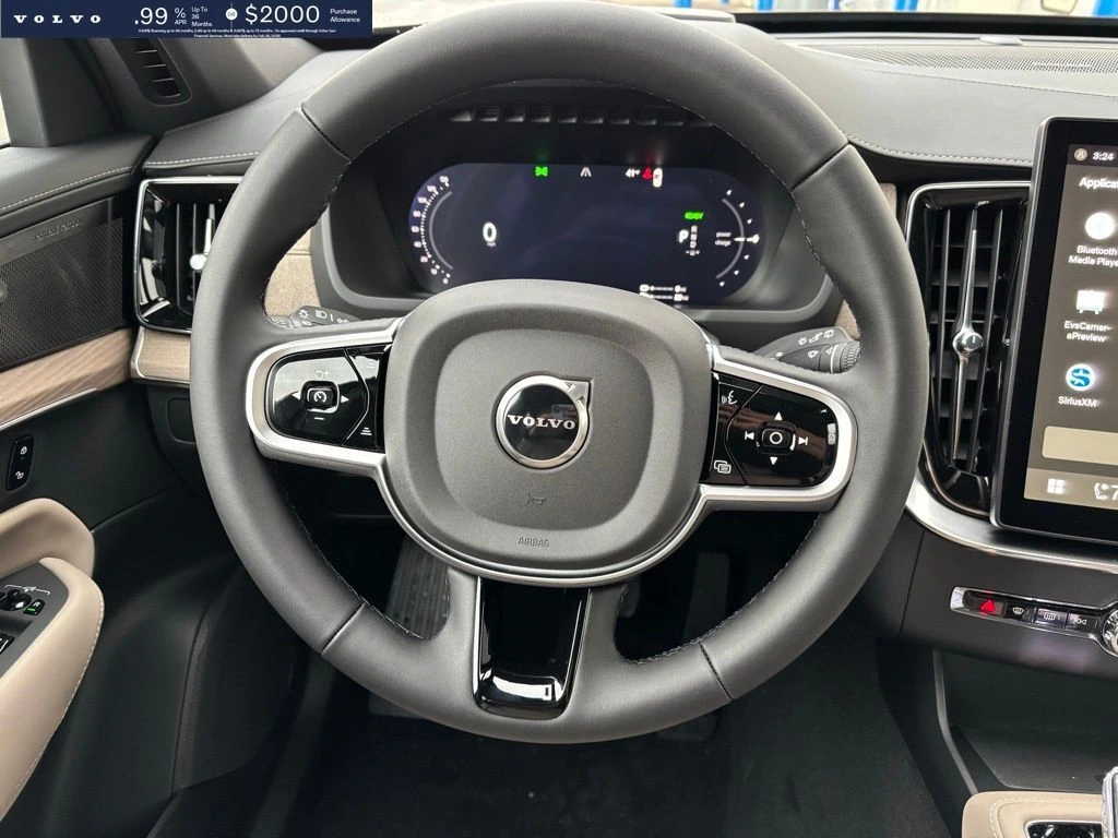 2026 Volvo - image 11