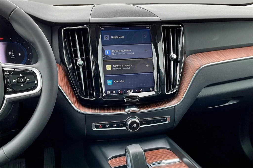 2023 Volvo - image 9