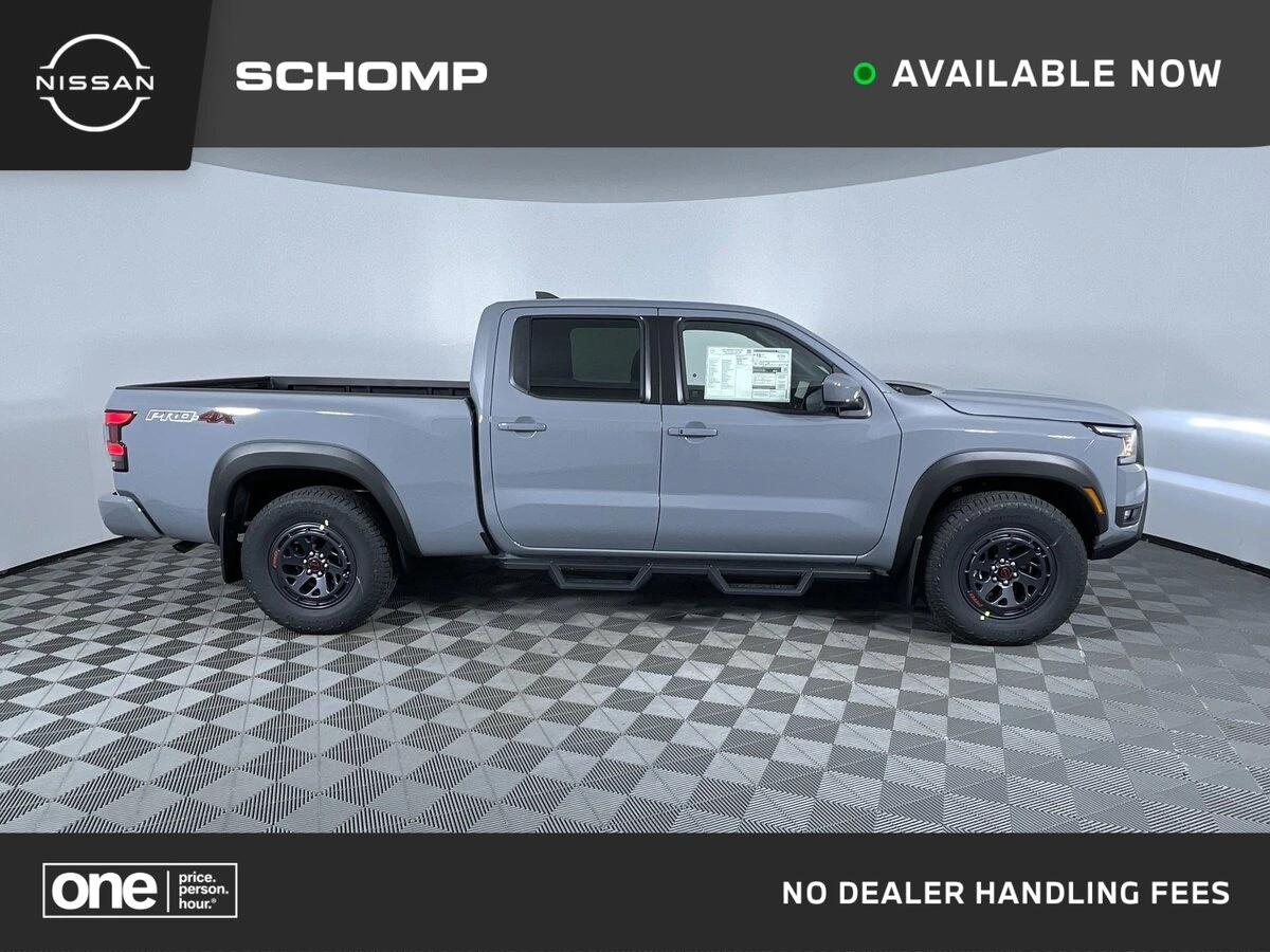 2026 Nissan Frontier PRO-4X's photo