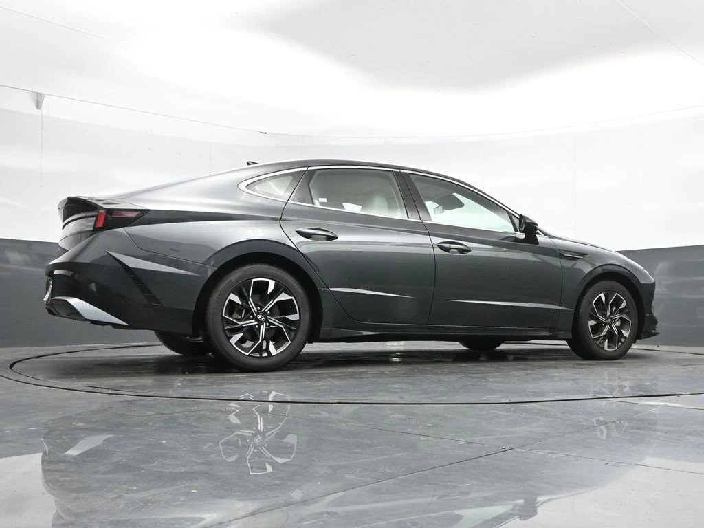 2025 Hyundai Sonata SEL - Photo 38