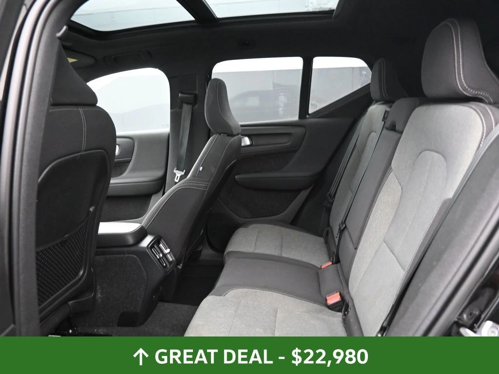 2024 Volvo - image 34