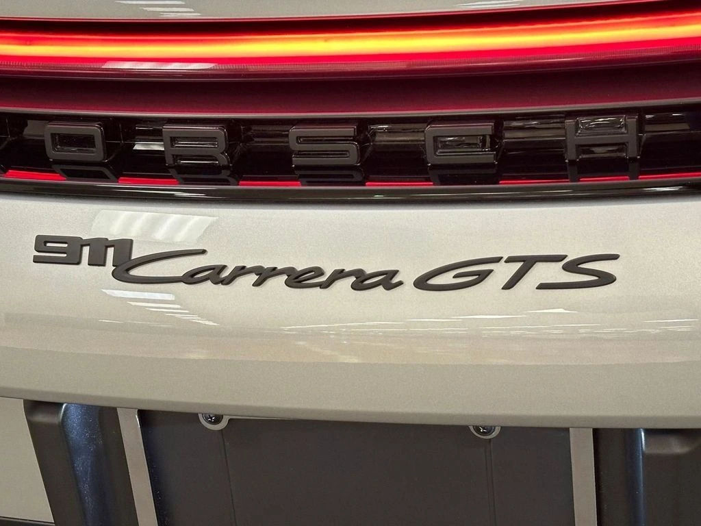 2025 Porsche 911 GTS - Photo 12